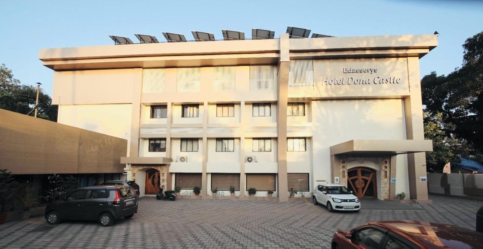 Hotel Super Townhouse Dona Castle à Kollam Extérieur photo